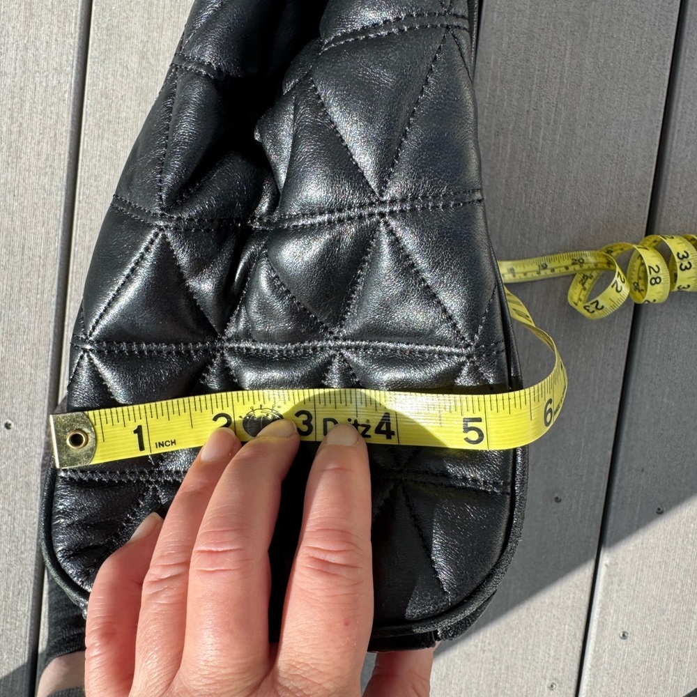 Michael Kors Black Leather Tote Bag with Chain Detail - Picture 7 of 9